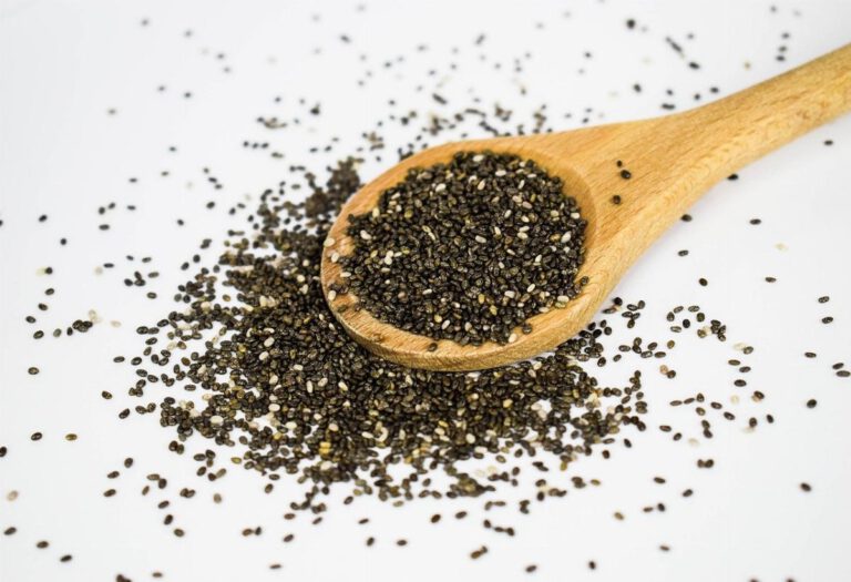 Parliamo di semi di chia e dei superfood: cosa sono, come si usano e proprietà benefiche