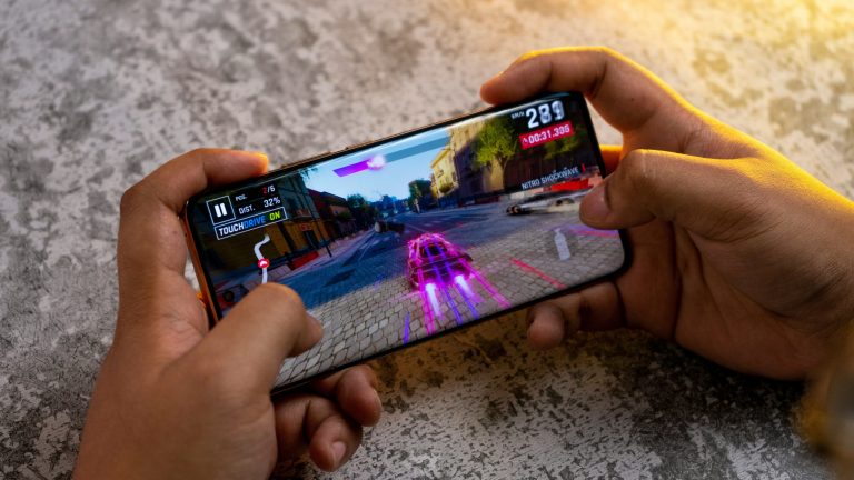 Smartphone da gaming: le caratteristiche consigliate nel 2025